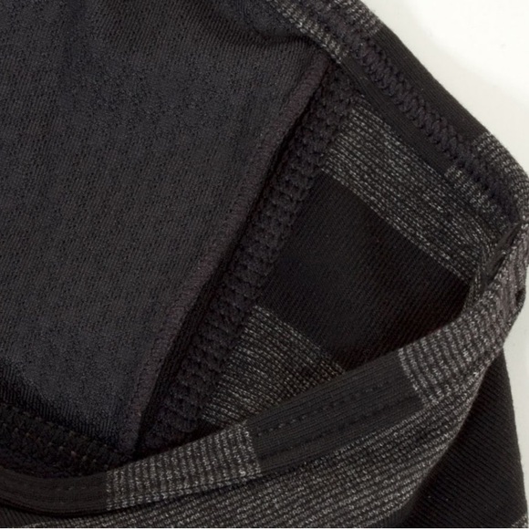 LULULEMON No Limit Tank - Black / Black Black Micro Macro Stripe - Picture 6 of 11